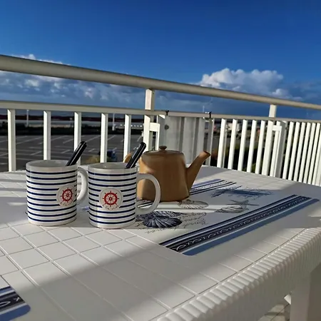 Vue A - 5 Personnes, Animaux - Fr-1-540-147 * Notre-Dame-de-Monts