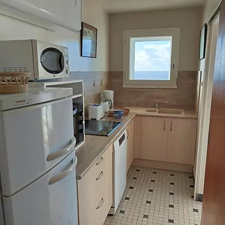 Vue A - 5 Personnes, Animaux - Fr-1-540-147